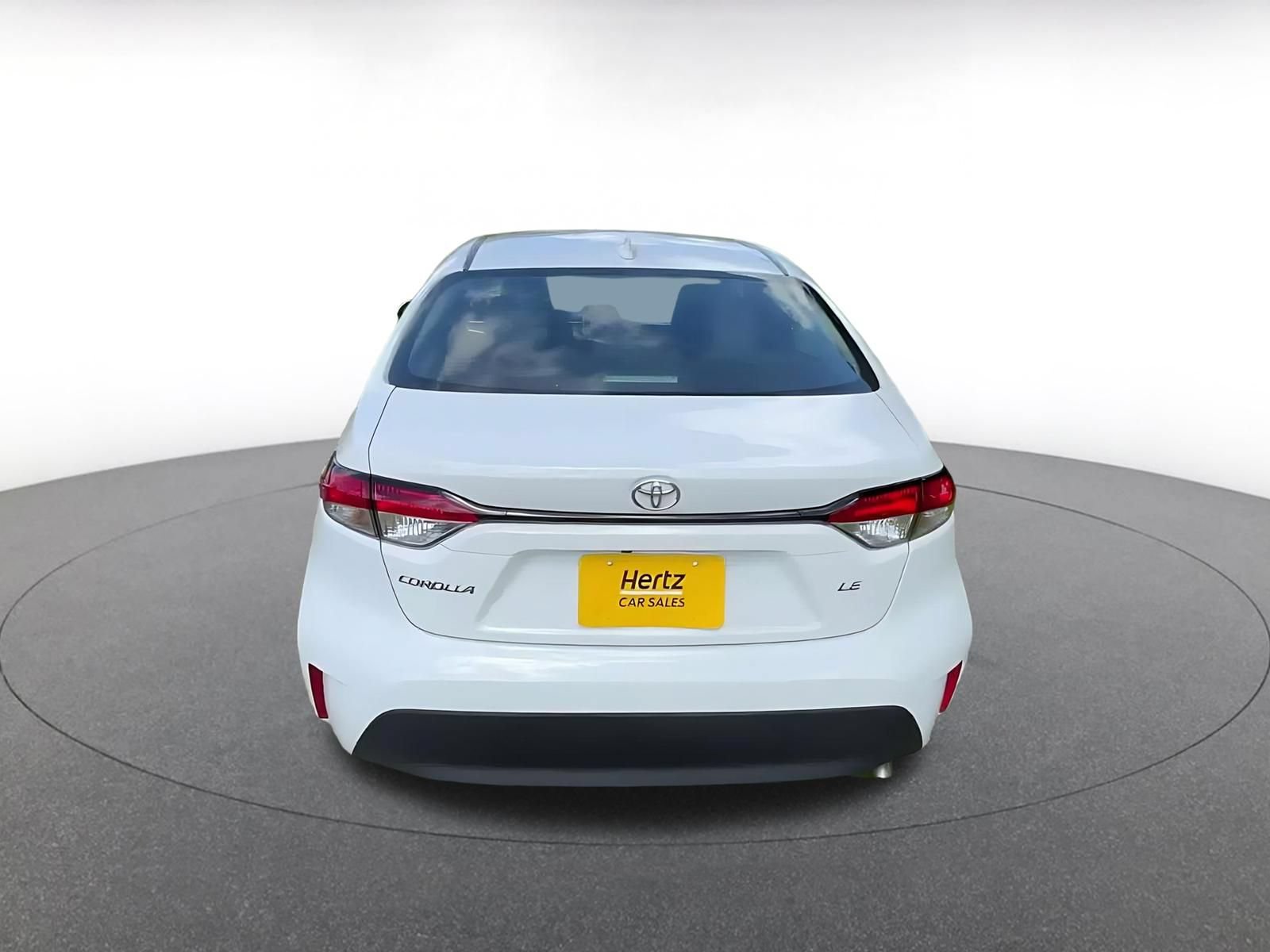 Used 2025 Toyota Corolla LE FWD image 12