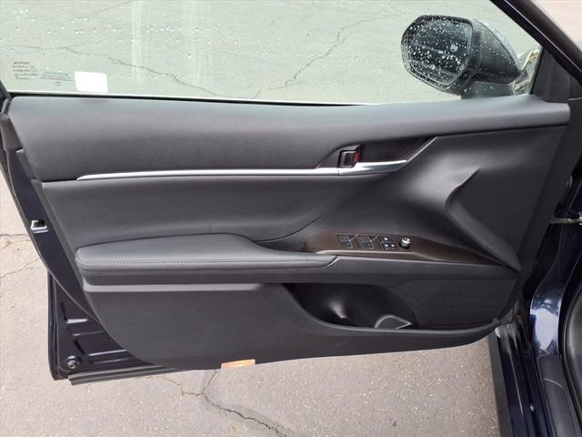 Used 2022 Toyota Camry XLE w/ Navigation Package FWD image 14