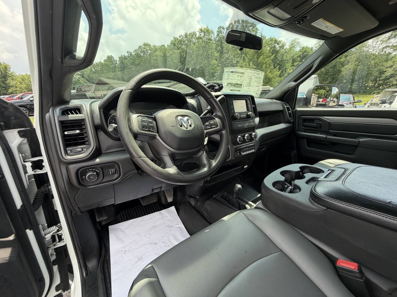 Used 2022 RAM 3500 Tradesman AWD/4WD image 25