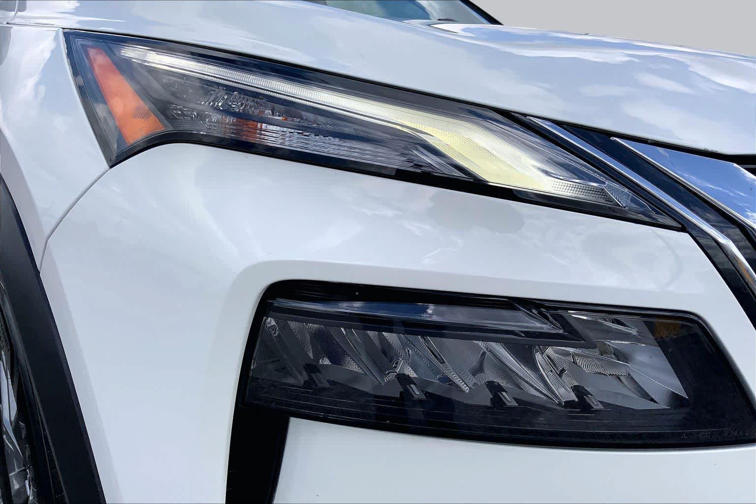Used 2023 Nissan Rogue S FWD image 26