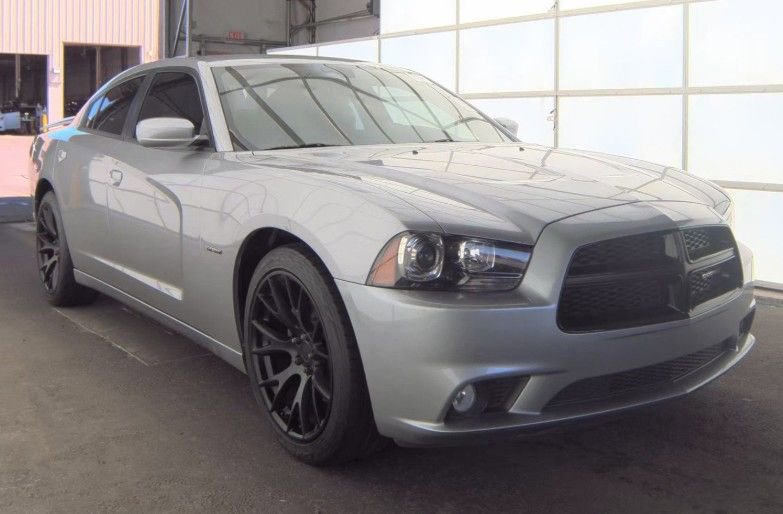 Used 2014 Dodge Charger R/T RWD image 1