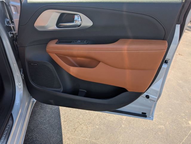 New 2026 Chrysler Pacifica Pinnacle image 35