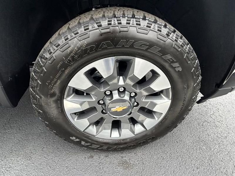 New 2026 Chevrolet Silverado 2500 Custom w/ Custom Value Package image 33