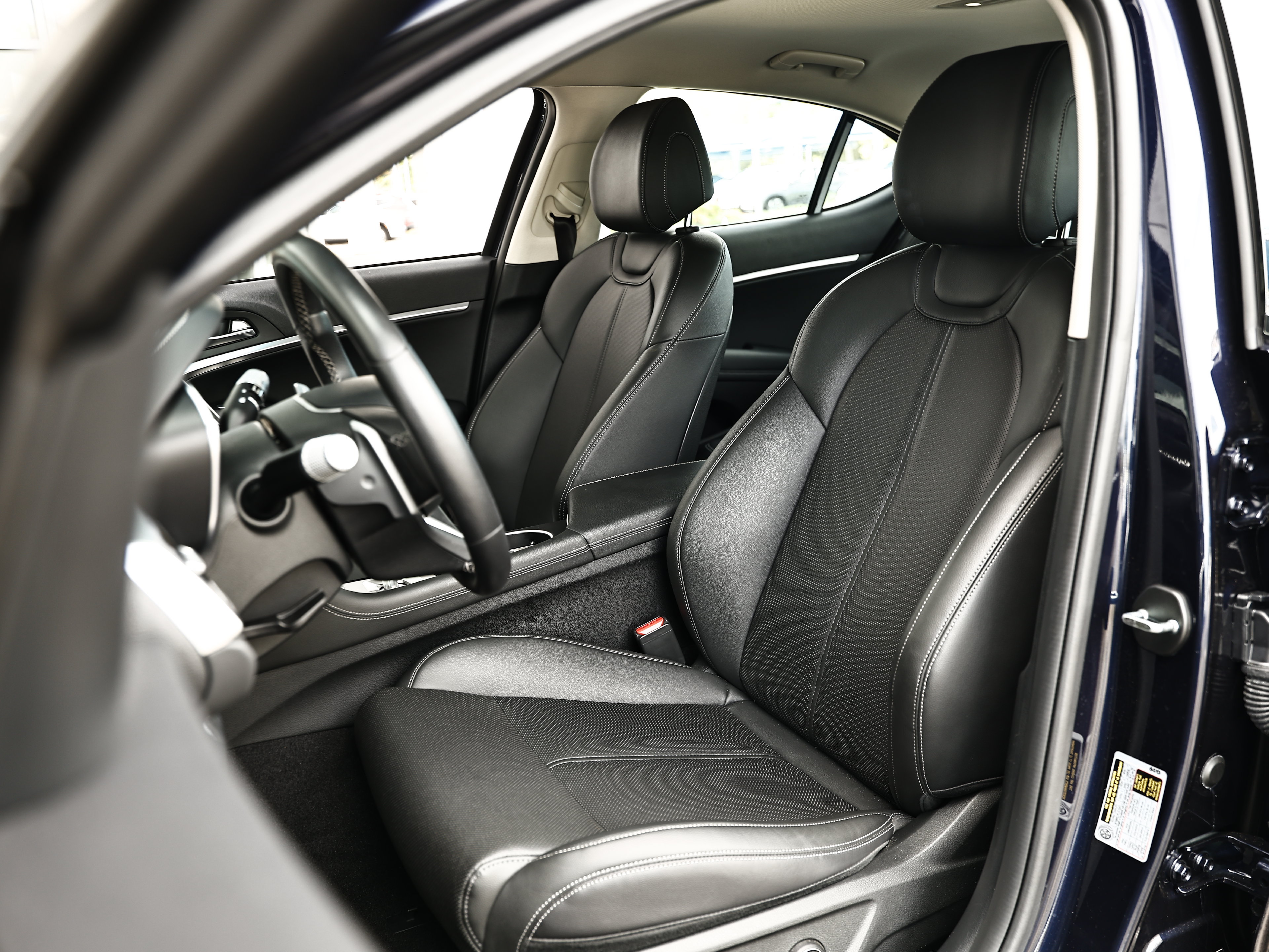 Used 2026 Genesis G70 2.5T AWD/4WD image 19