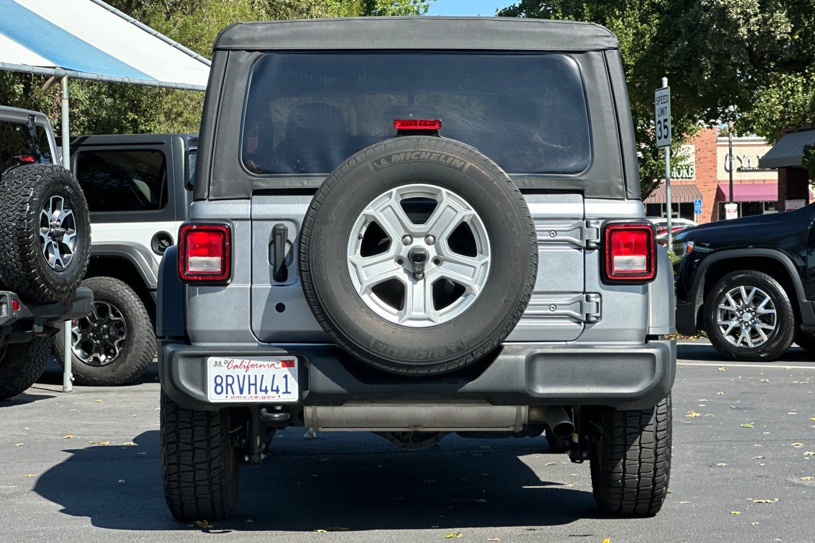 Used 2020 Jeep Wrangler Sport image 4