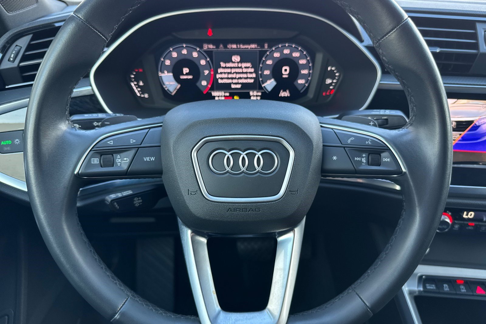 Used 2023 Audi Q3 2.0T Premium w/ Convenience Package AWD/4WD image 11