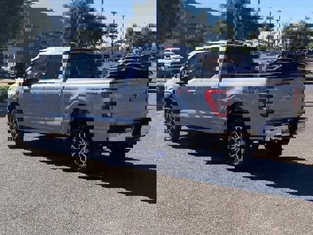 Used 2022 Ford F150 Lariat w/ FX4 Off-Road Package image 4