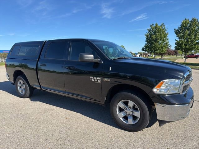 Used 2019 RAM 1500 Classic SLT AWD/4WD image 5