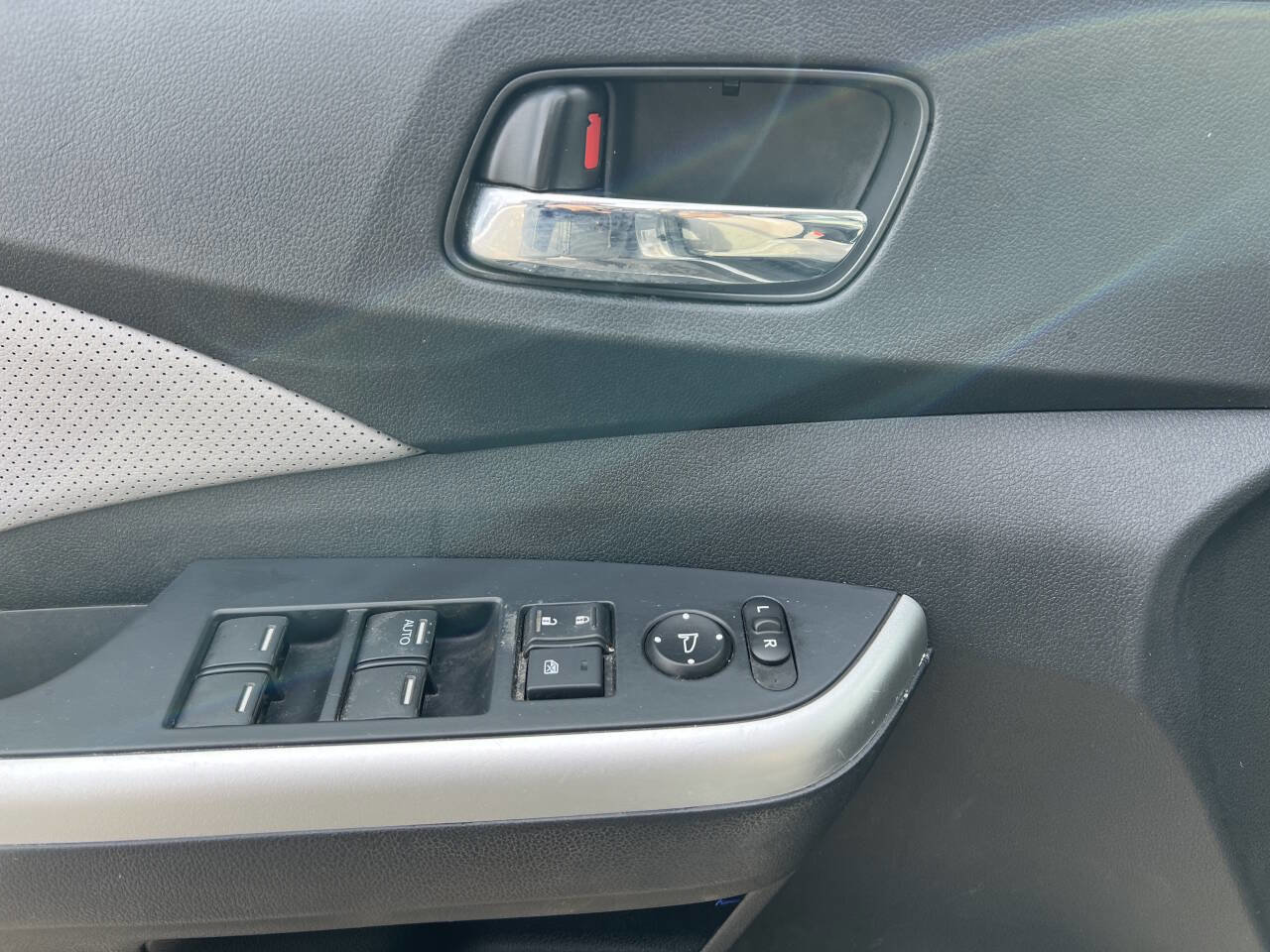 Used 2015 Honda CR-V EX-L image 10