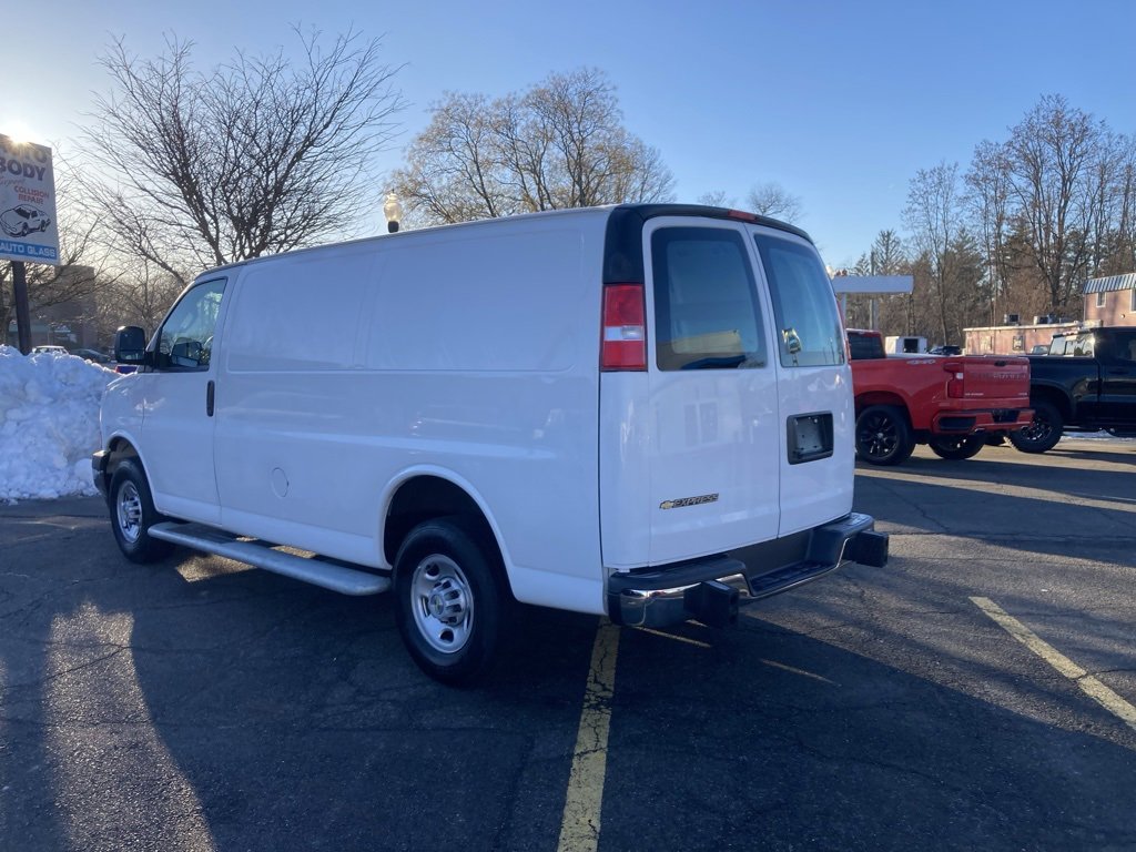 Used 2024 Chevrolet Express 2500 w/ Driver Convenience Package image 5