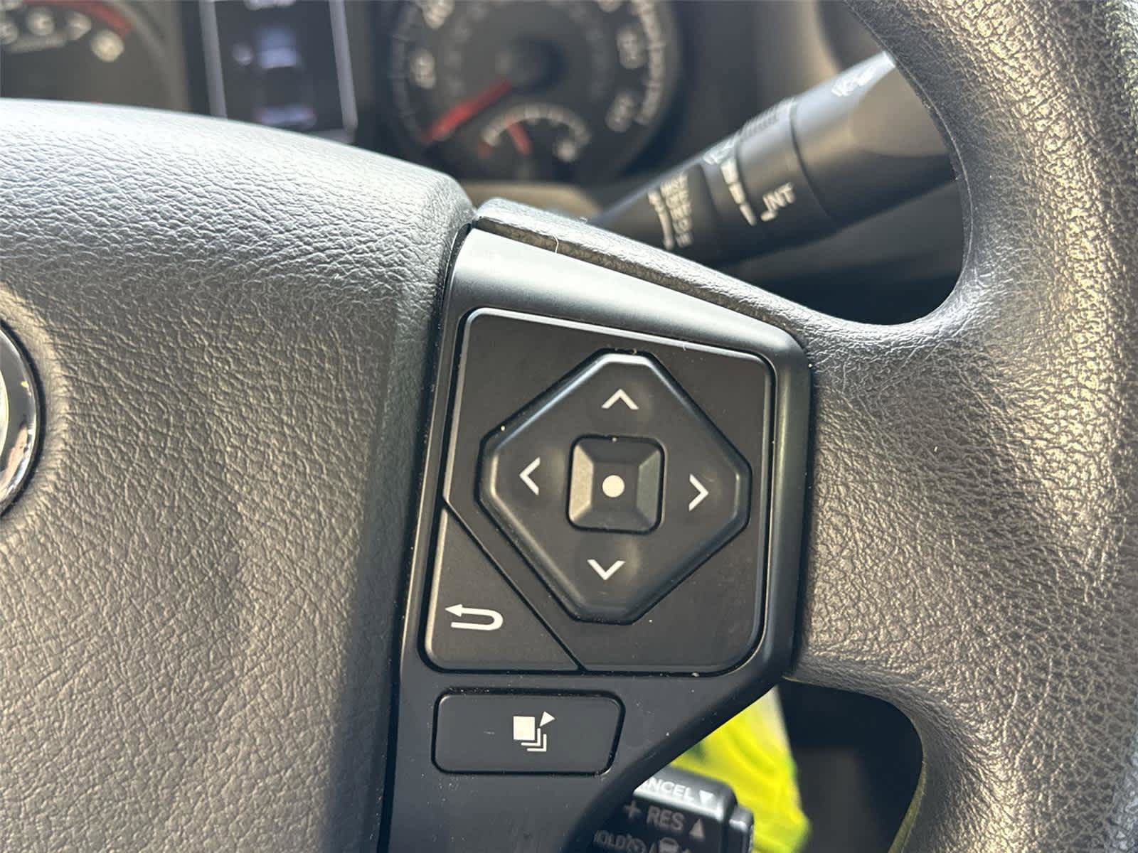 Used 2023 Toyota Tacoma SR AWD/4WD image 23