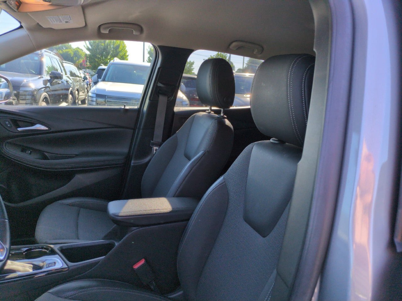 Used 2024 Buick Encore GX Preferred FWD image 14