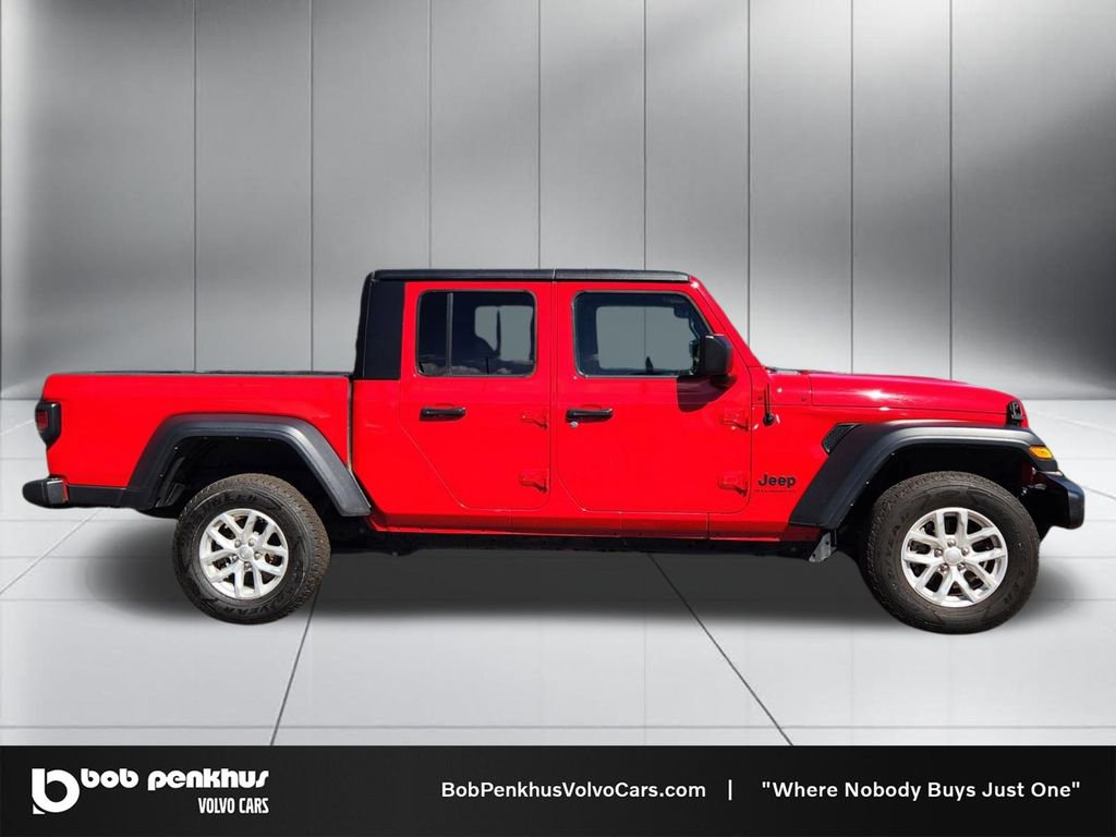 Used 2023 Jeep Gladiator Sport AWD/4WD image 24