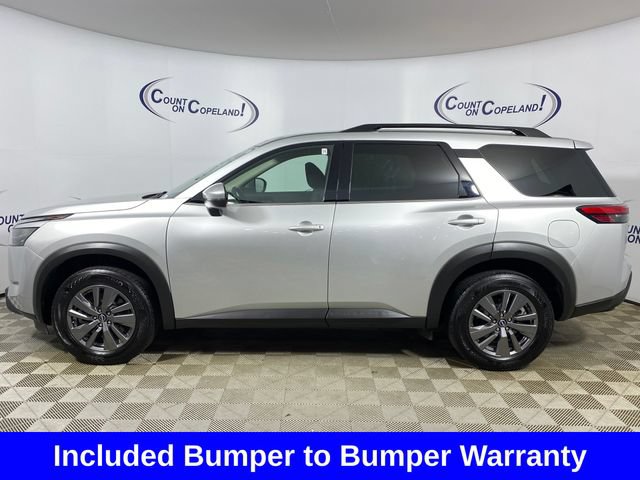 Used 2025 Nissan Pathfinder SV FWD image 2
