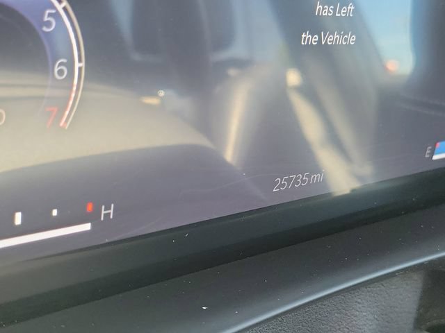 Used 2024 Jeep Grand Cherokee Altitude AWD/4WD image 9