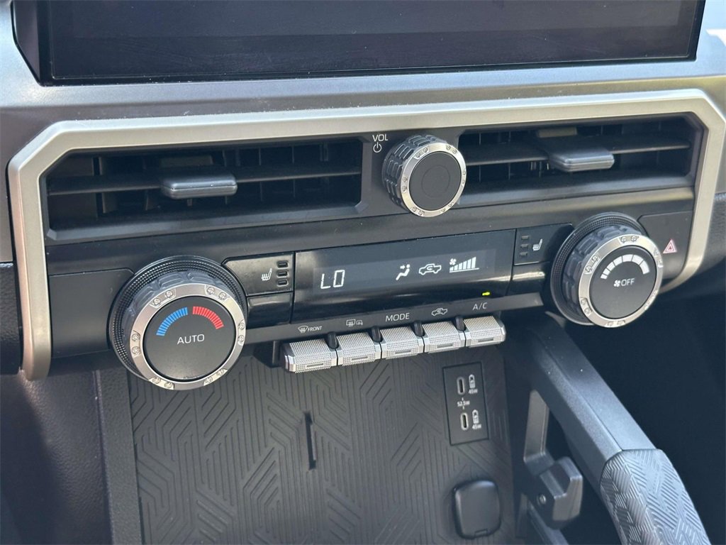 Used 2024 Toyota Tacoma TRD Sport image 5