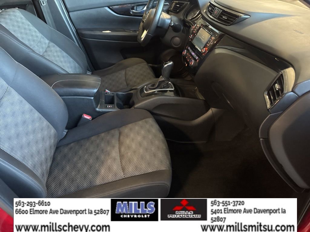 Used 2017 Nissan Rogue Sport SV w/ SV Premium Package image 18