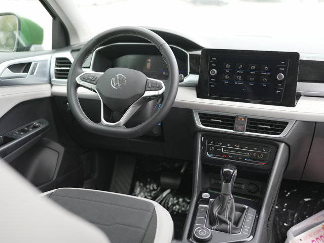 New 2025 Volkswagen Taos SE AWD/4WD image 24