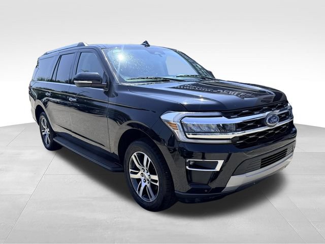 Used 2024 Ford Expedition Max Limited AWD/4WD image 3