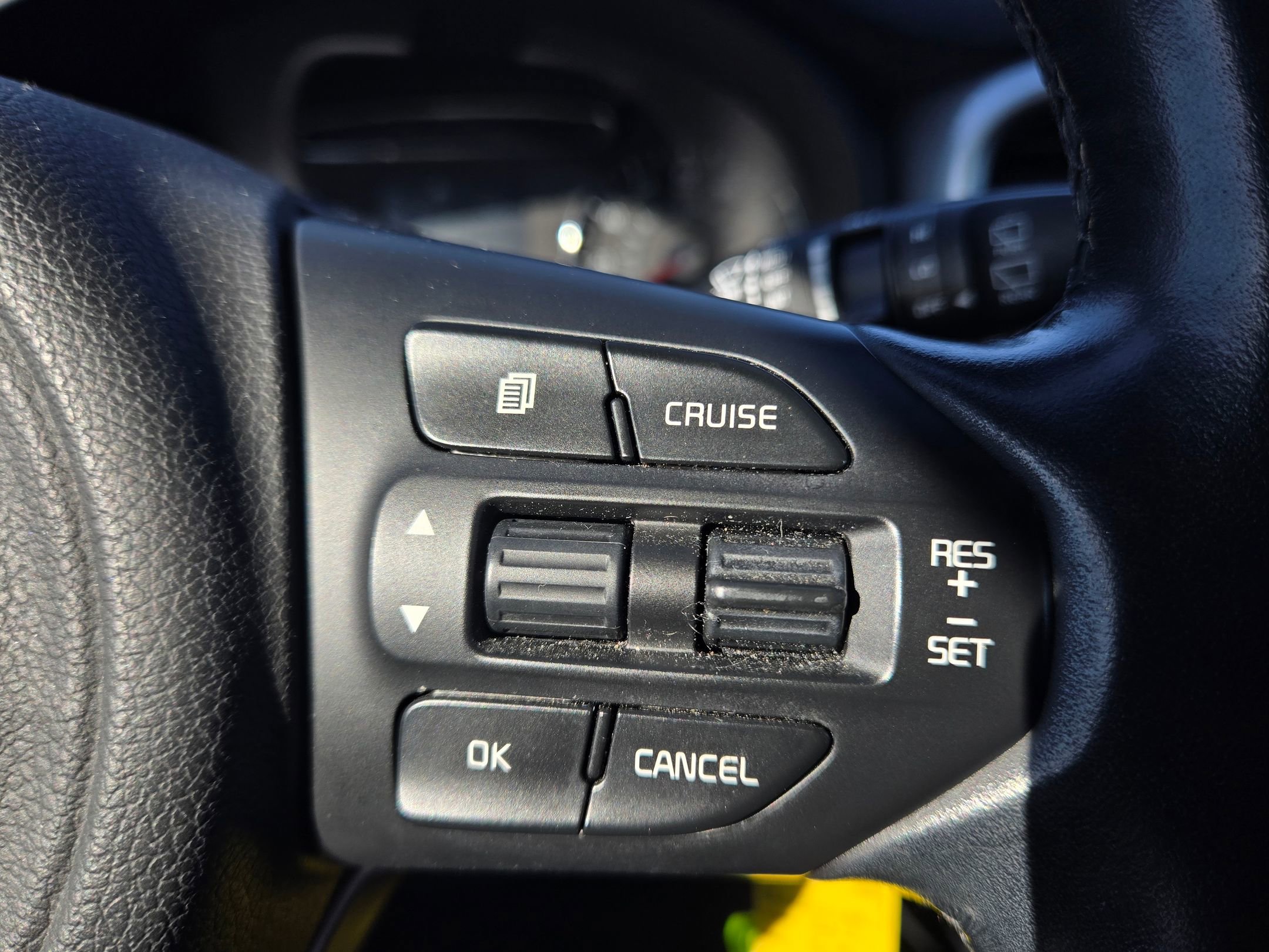 Used 2017 Kia Sorento LX w/ LX Convenience Package image 25