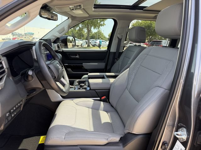 Used 2024 Toyota Tundra Limited AWD/4WD image 27