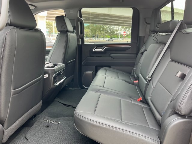 New 2026 GMC Sierra 3500 Denali w/ Denali Reserve Package image 12