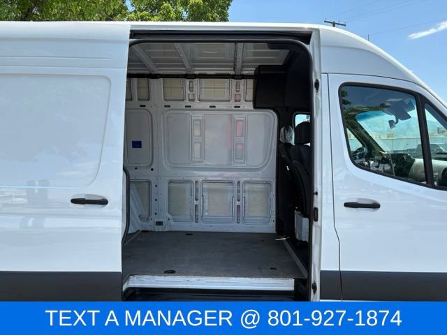 Used 2025 Mercedes-Benz Sprinter 2500 image 13