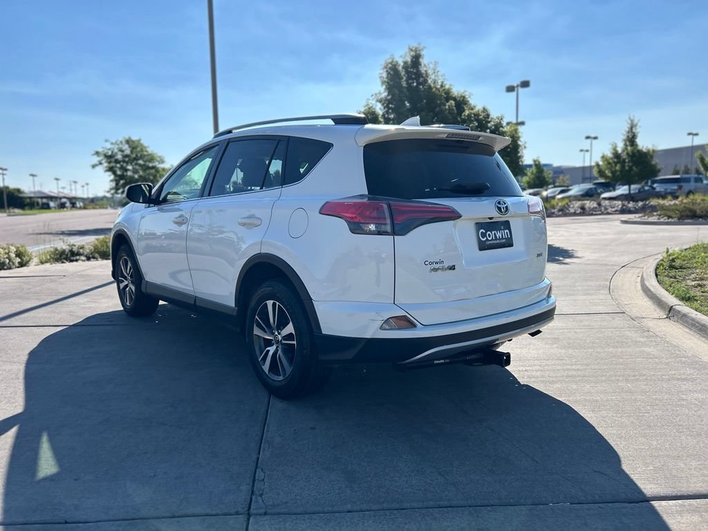 Used 2018 Toyota RAV4 XLE FWD image 5