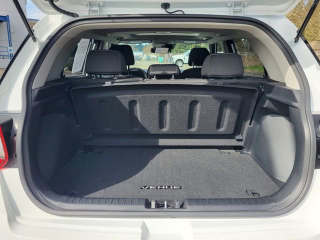 Certified 2024 Hyundai Venue SEL image 6