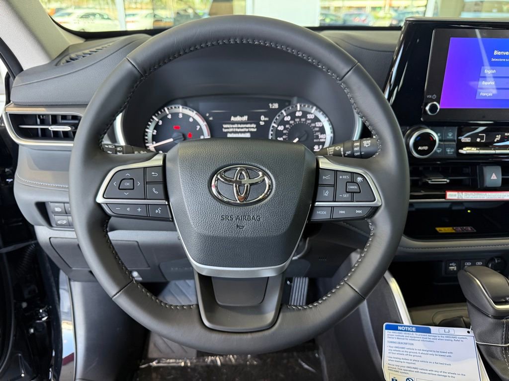 New 2026 Toyota Highlander XLE image 20