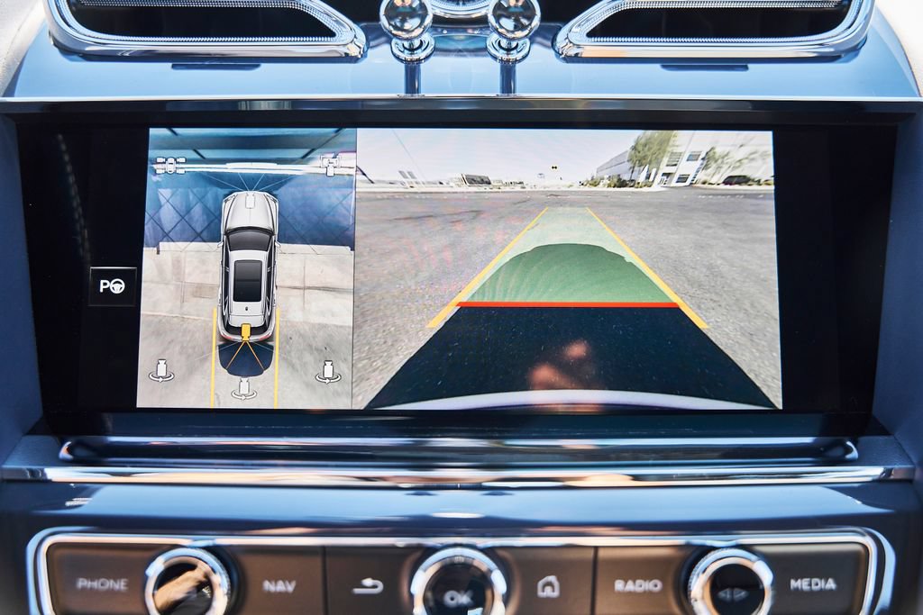Used 2025 Bentley Bentayga Extended Wheelbase AWD/4WD image 80