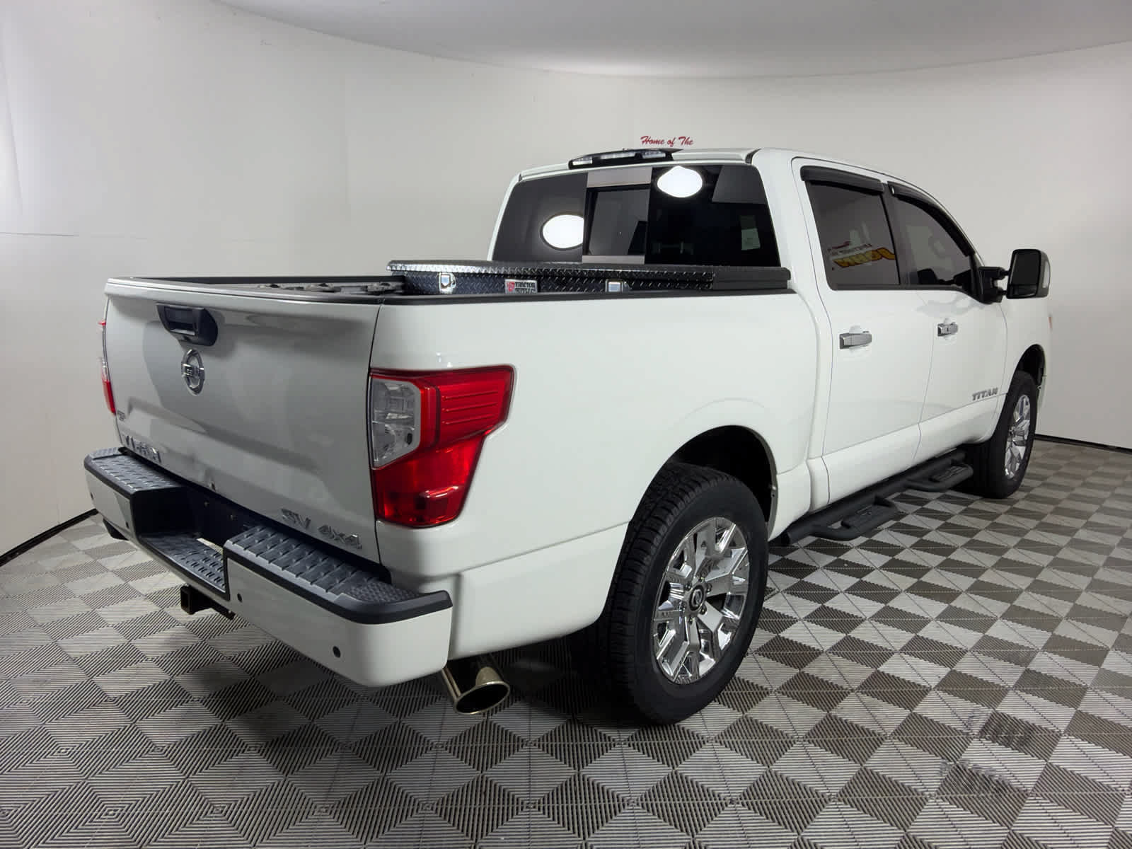 Used 2021 Nissan Titan SV w/ SV Convenience Package AWD/4WD image 6