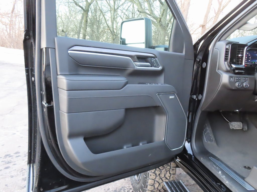New 2025 Chevrolet Silverado 2500 LTZ w/ Trail Boss Package image 29