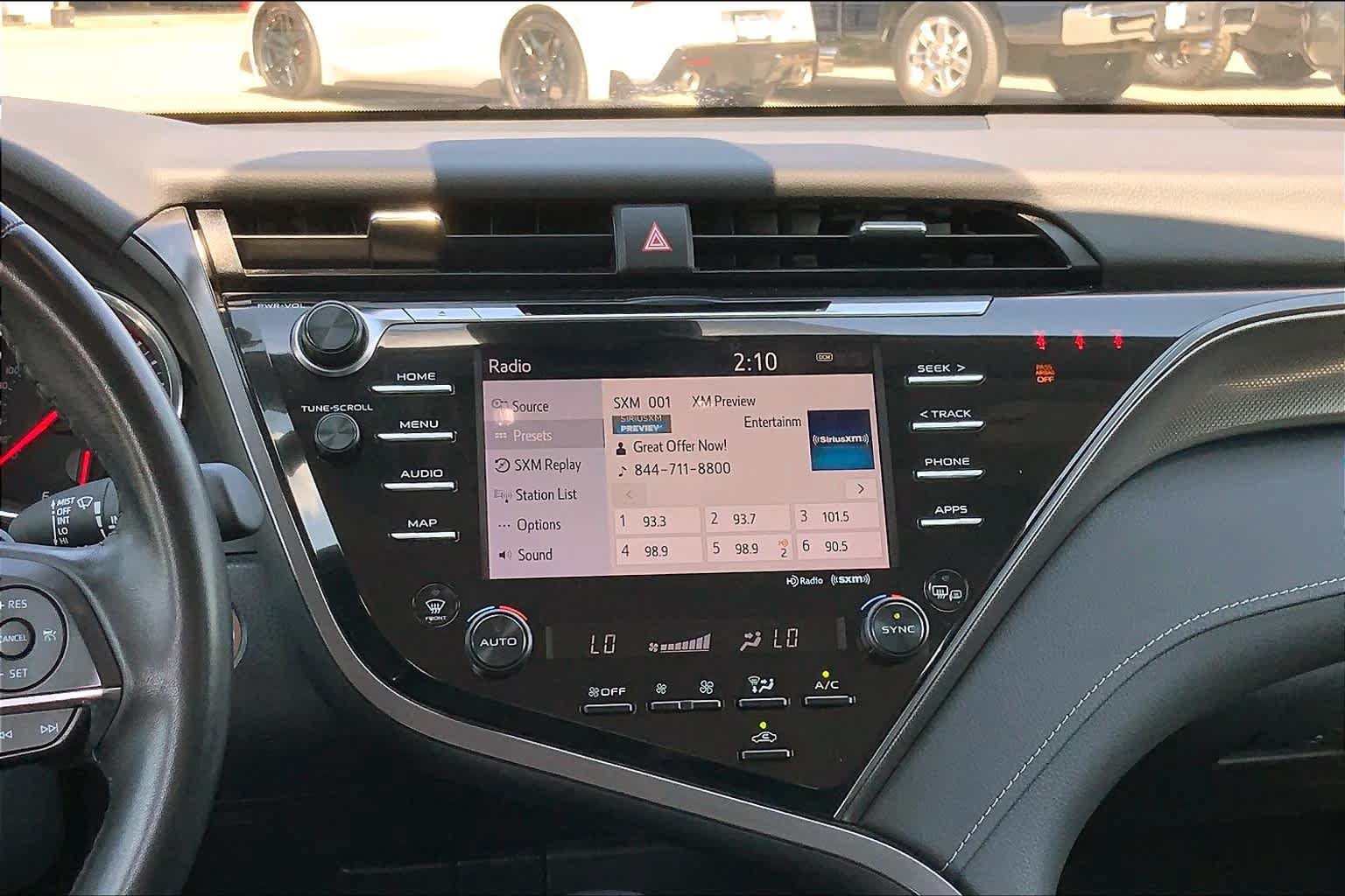 Used 2019 Toyota Camry XSE FWD image 7
