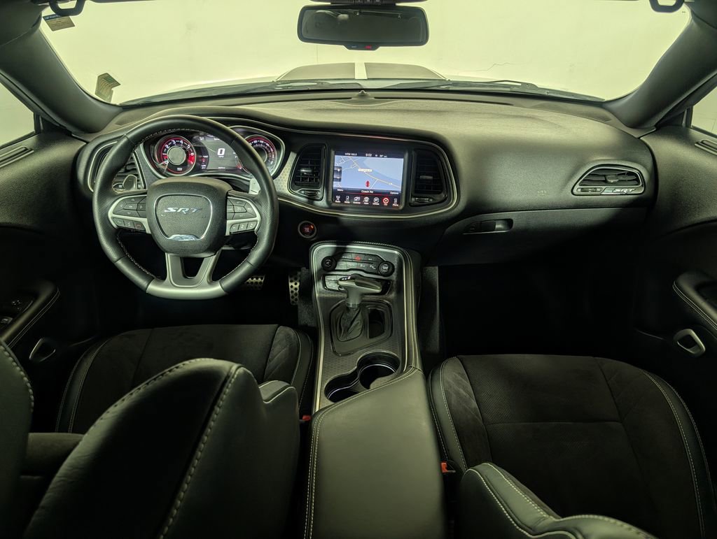 Used 2015 Dodge Challenger SRT w/ Technology Group image 17