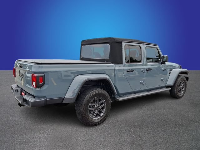 Used 2024 Jeep Gladiator Sport AWD/4WD image 5