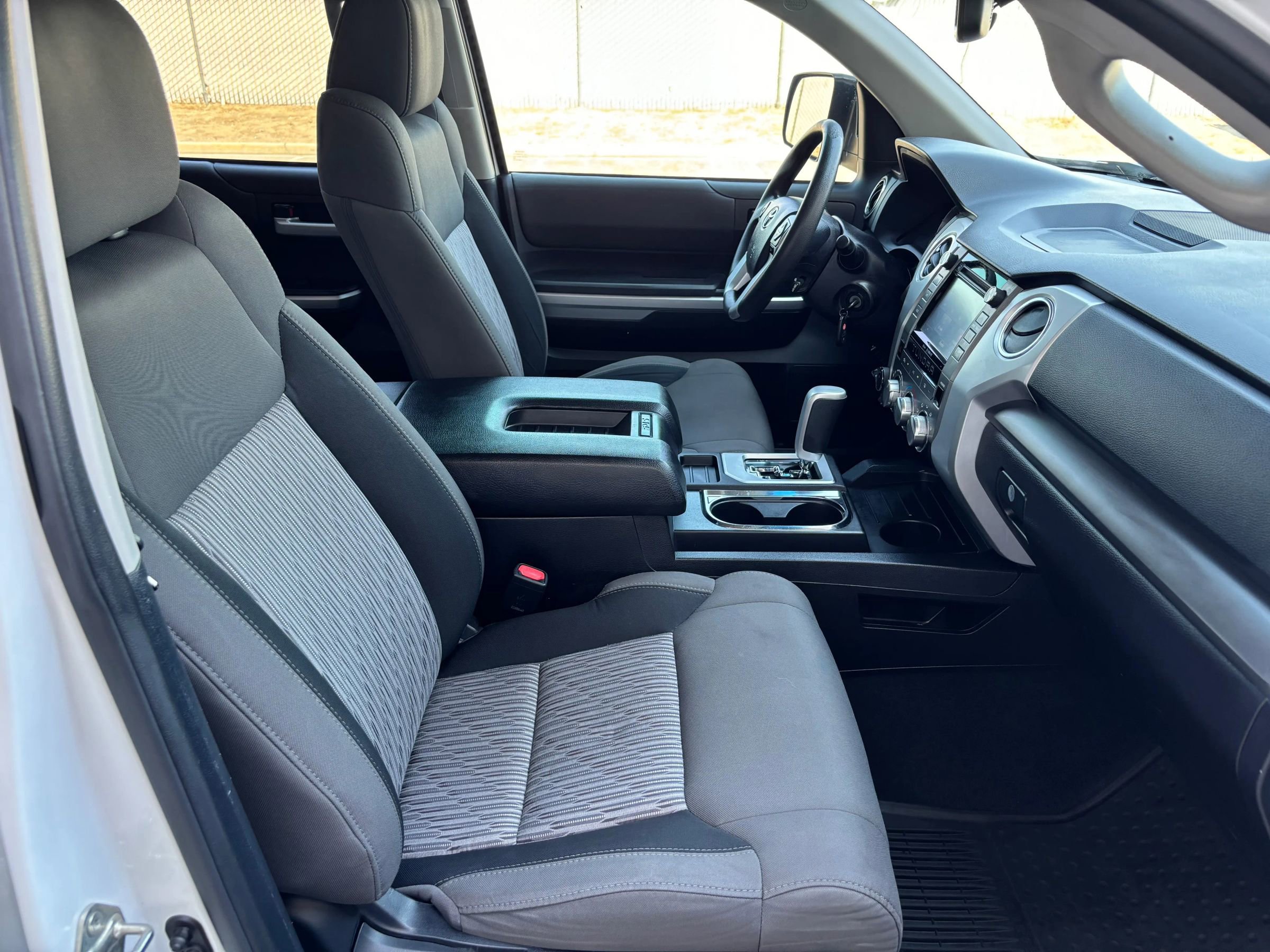 Used 2014 Toyota Tundra SR5 image 12