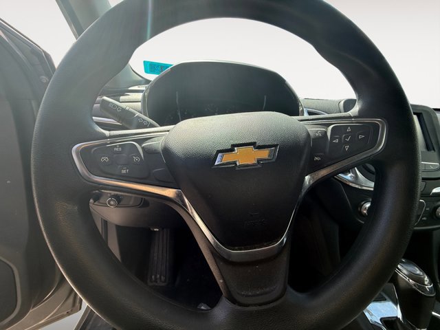 Used 2018 Chevrolet Equinox LT image 11
