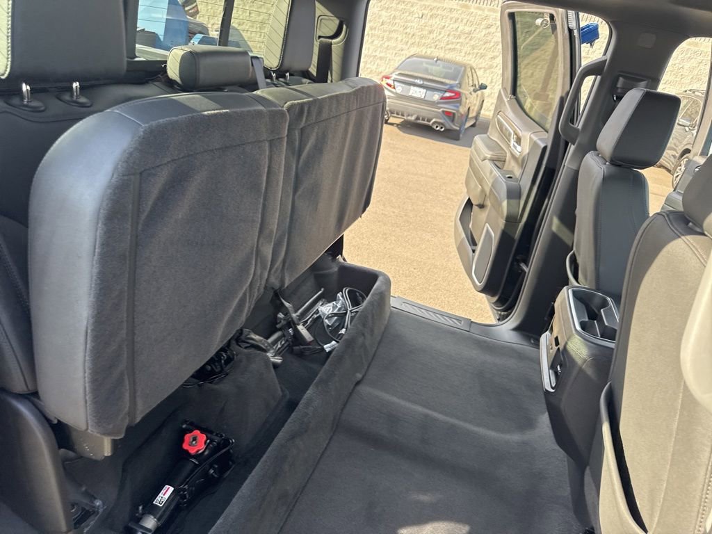 Used 2024 Chevrolet Silverado 1500 LT Trail Boss w/ LT Trail Boss Premium Package image 15