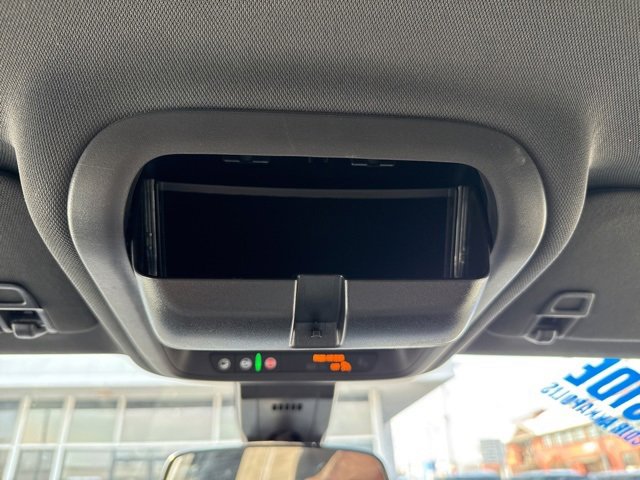 Used 2022 Chevrolet Equinox RS w/ LPO, Floor Liner Package image 16