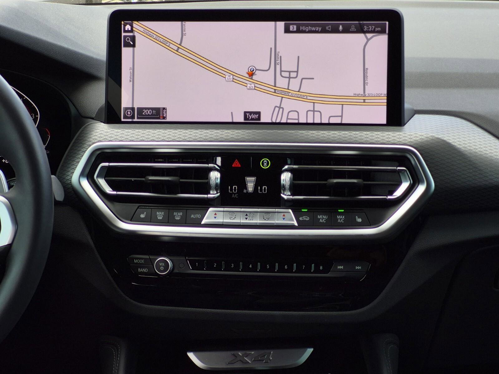 Certified 2025 BMW X4 xDrive30i AWD/4WD image 21