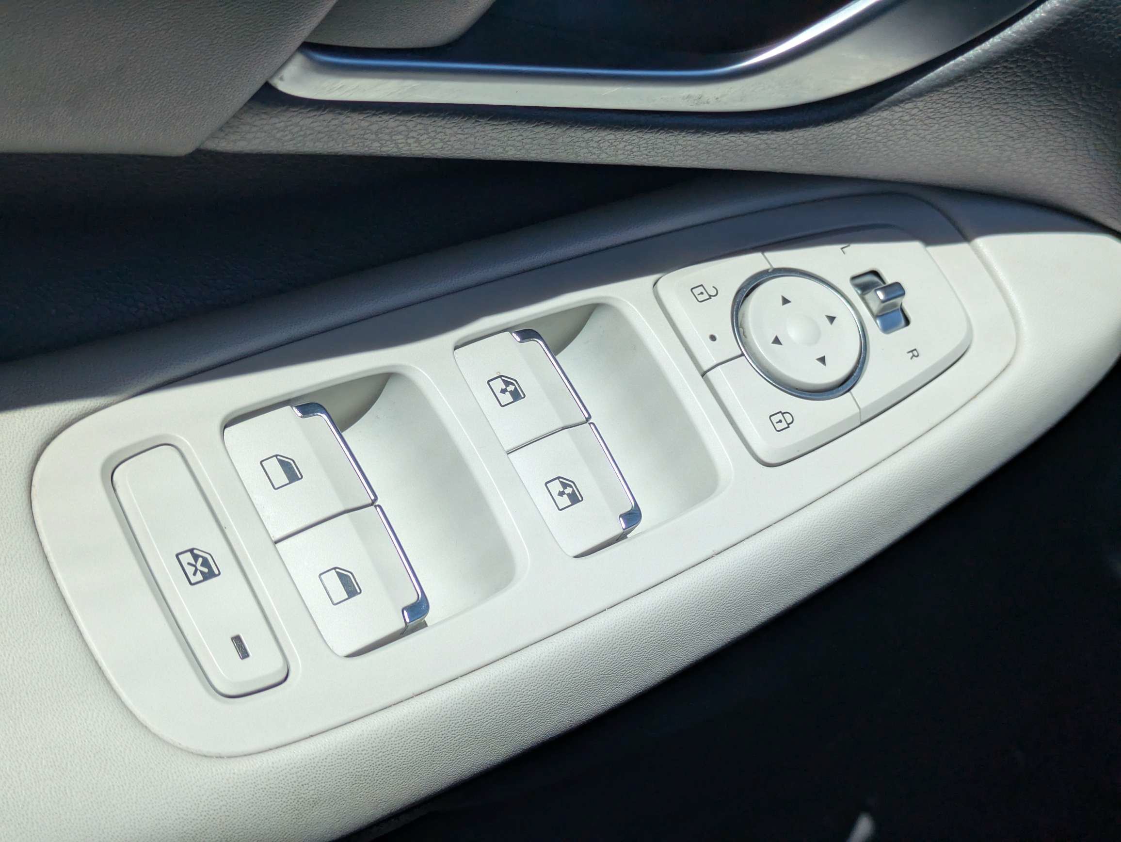 Used 2024 Hyundai Sonata SEL FWD image 11