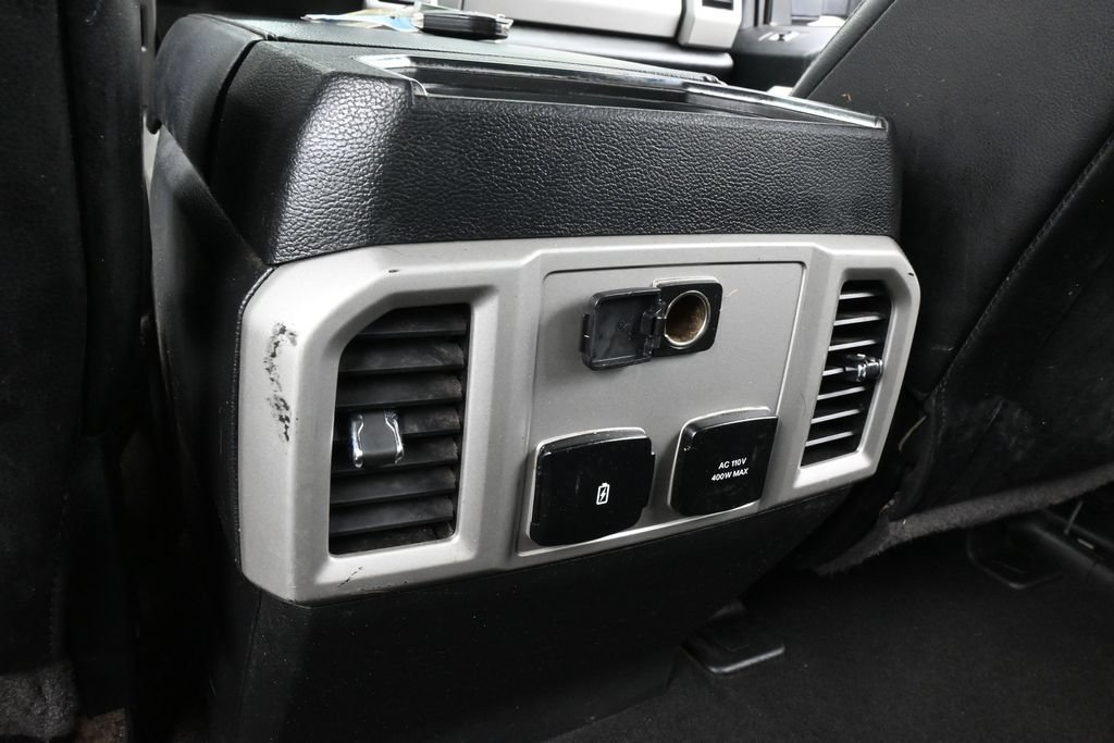 Used 2019 Ford F250 Lariat w/ Chrome Package AWD/4WD image 32