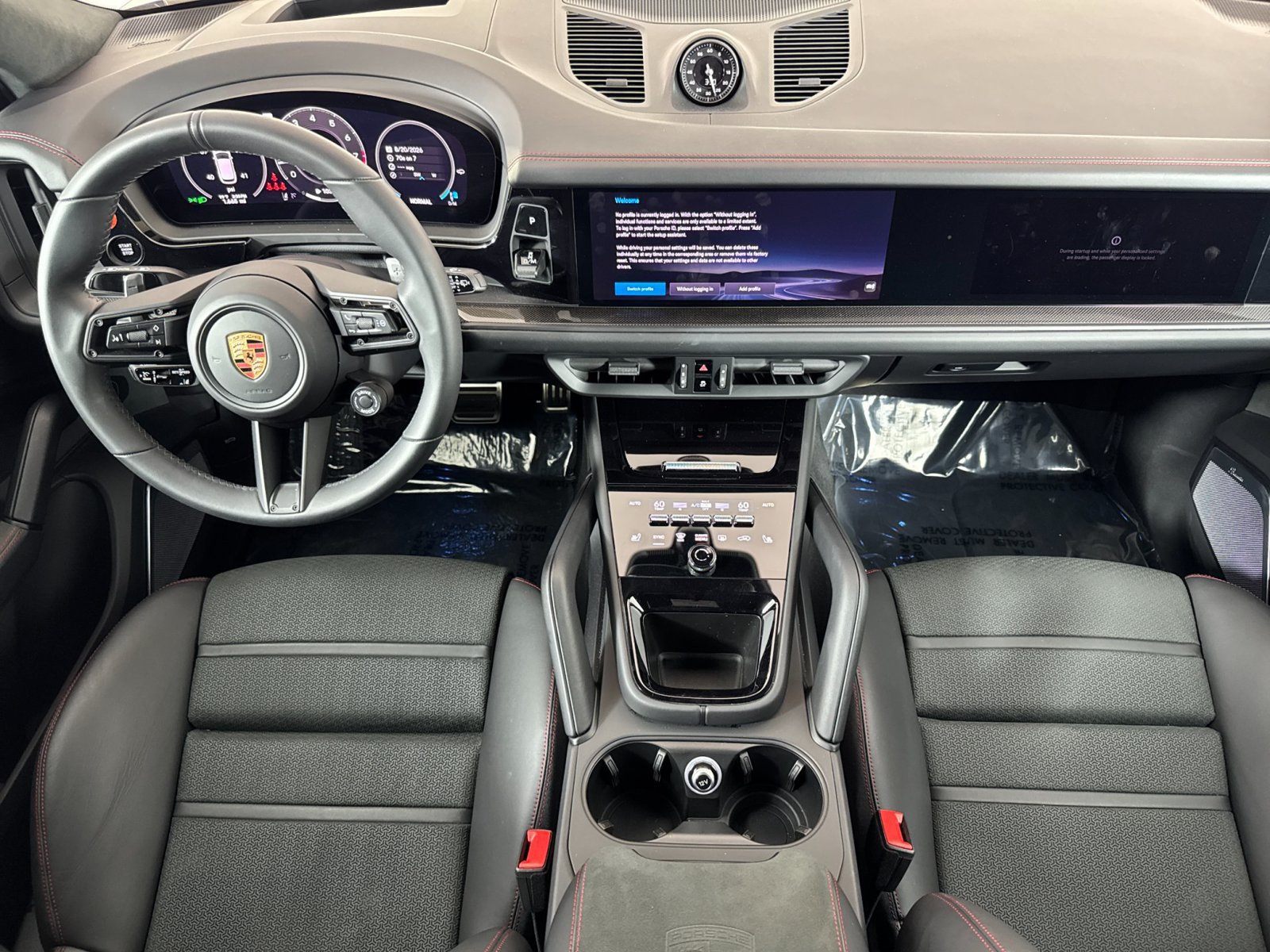 Certified 2026 Porsche Cayenne GTS AWD/4WD image 6