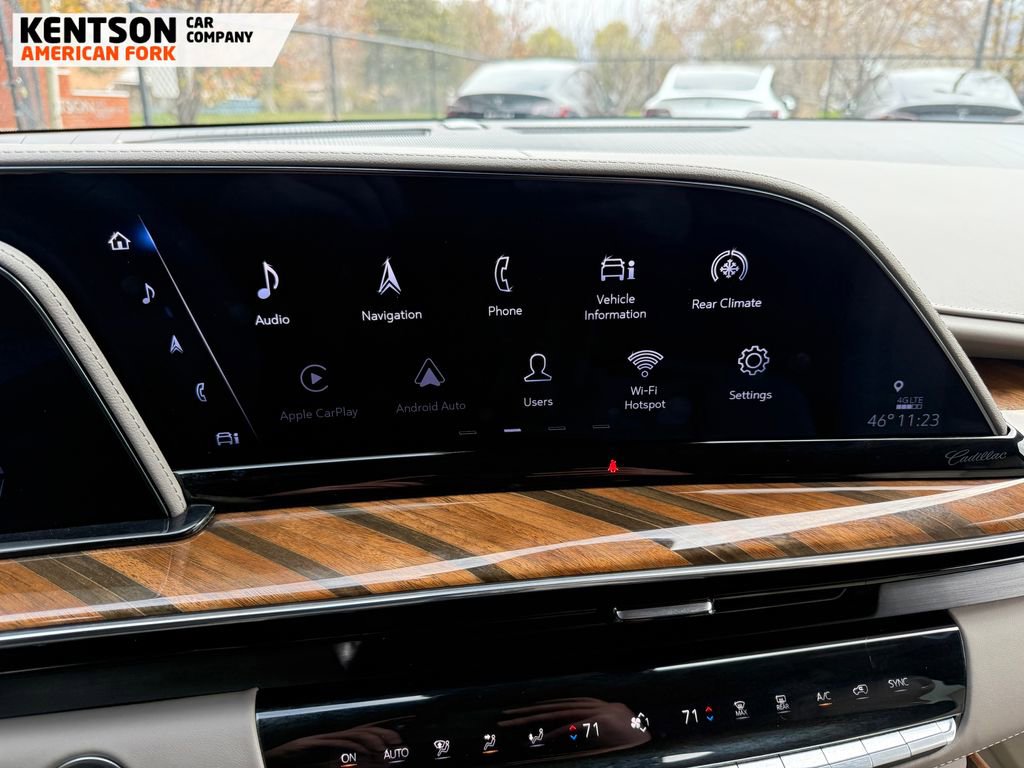 Used 2024 Cadillac Escalade Sport Platinum w/ LPO, ONYX Package image 30
