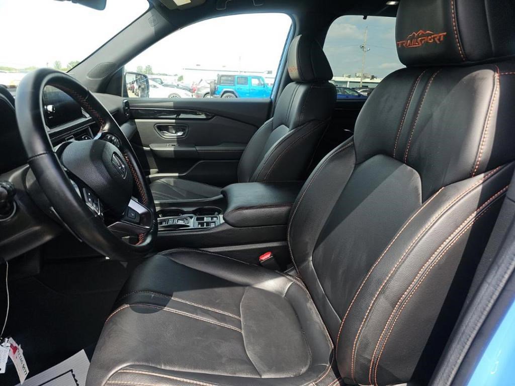 Used 2024 Honda Pilot TrailSport image 7