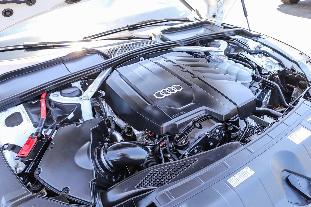 Used 2024 Audi A5 2.0T Premium Plus AWD/4WD image 32