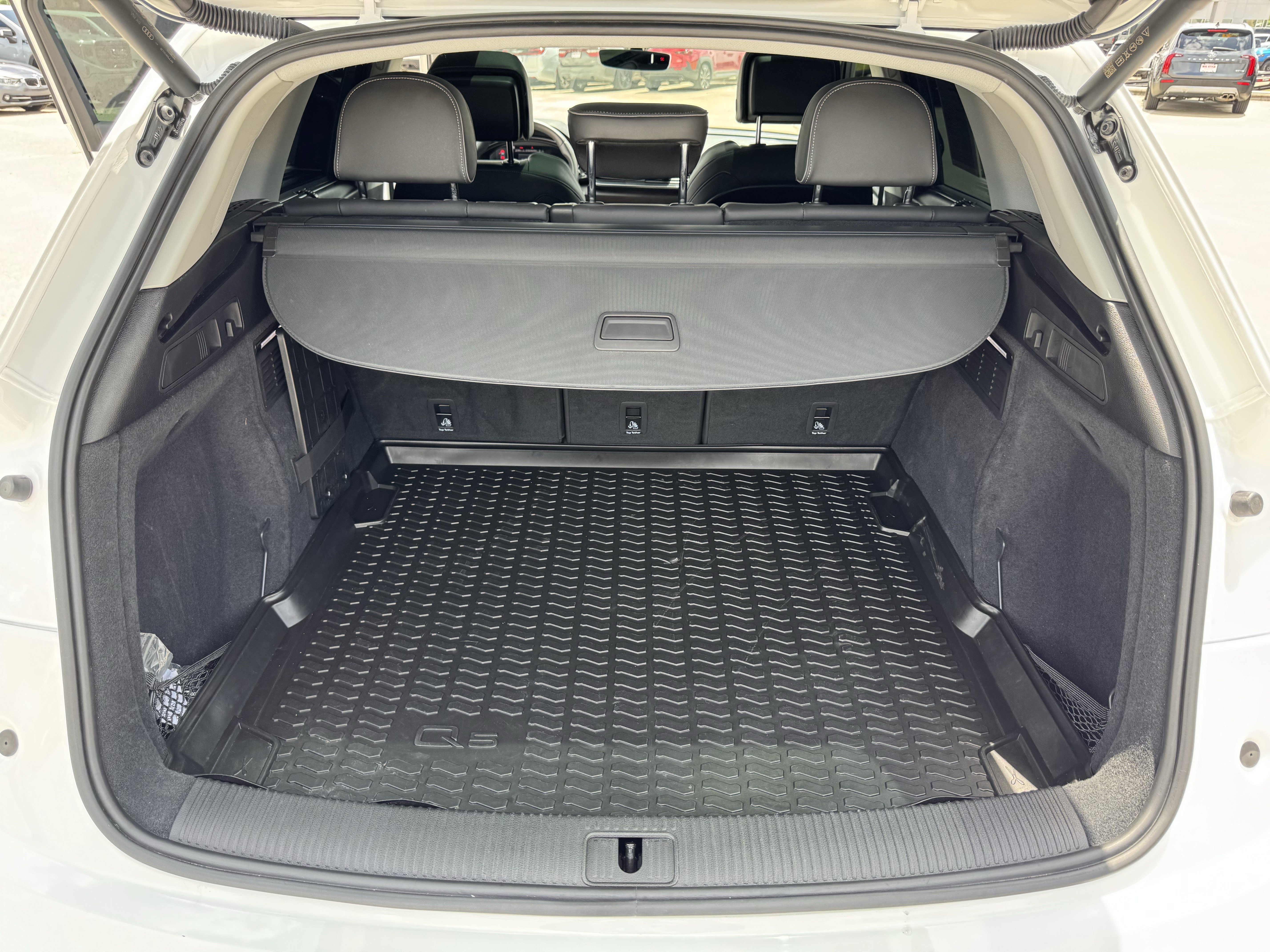 Used 2023 Audi Q5 2.0T Prestige w/ Prestige Package image 31