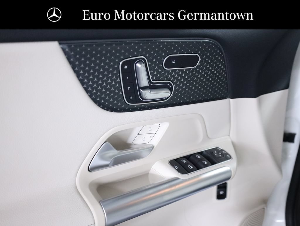 Used 2026 Mercedes-Benz GLA 250 4MATIC image 9