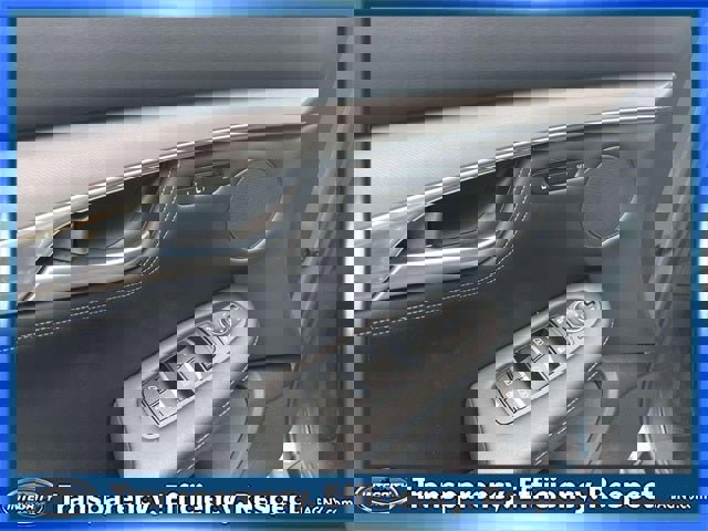 Used 2025 INFINITI QX55 Luxe w/ Cargo Package image 17